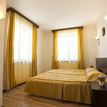 Къщи За Гости Кооп Добринище - Holiday Villages Coop Dobrinishte *