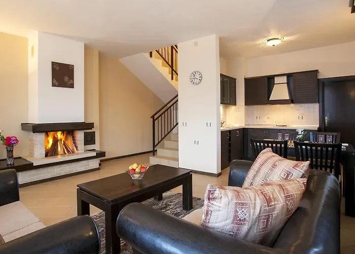 펜션 Къщи За Гости Кооп Добринище - Holiday Villages Coop Dobrinishte *