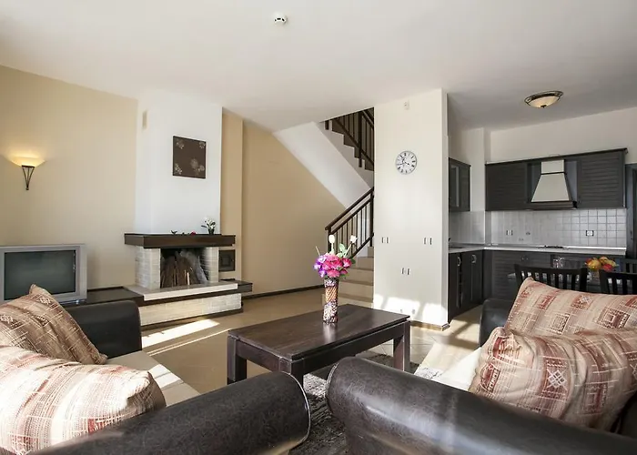 Къщи За Гости Кооп Добринище - Holiday Villages Coop Dobrinishte 펜션 *