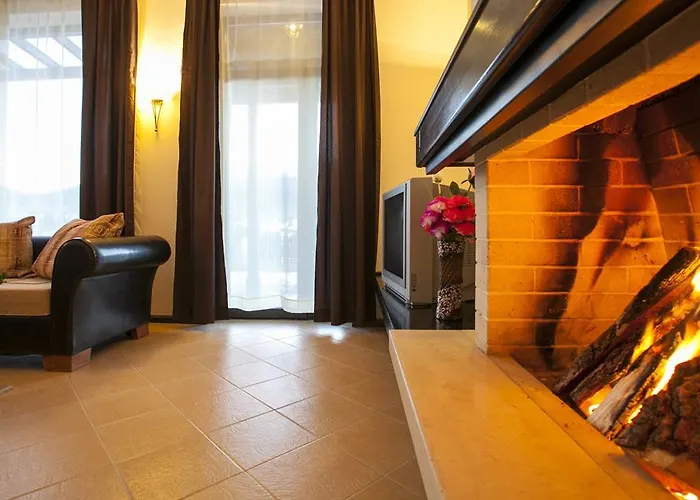 Къщи За Гости Кооп Добринище - Holiday Villages Coop Dobrinishte 펜션