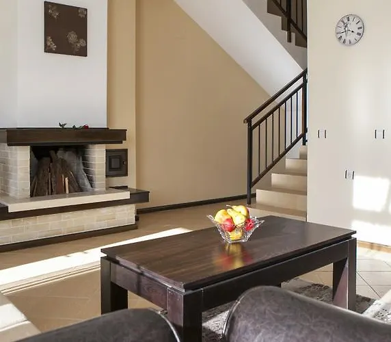 펜션 Къщи За Гости Кооп Добринище - Holiday Villages Coop Dobrinishte